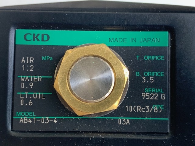 CKD ソレノイドバルブ AB41-03-4-03A AC100v(新古品)