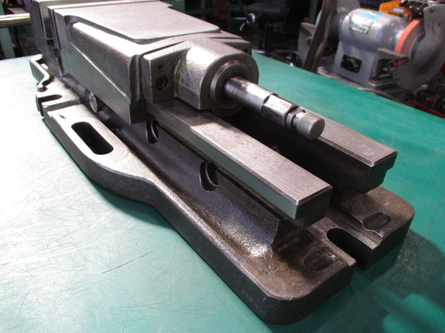 武田機械 油圧バイス TK-150HVS