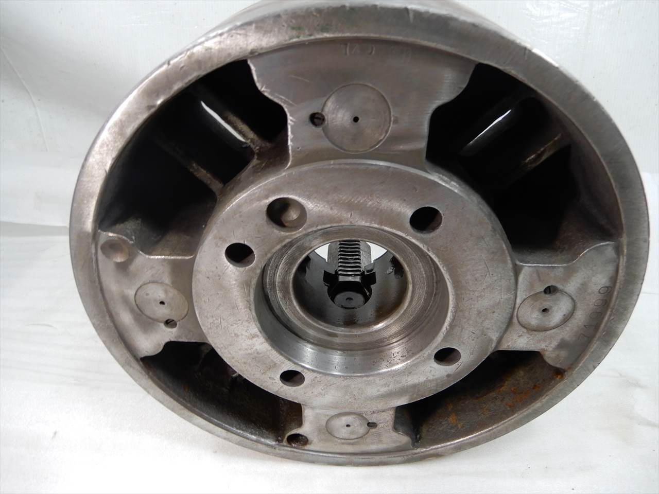 インデペンデントチャック 300φ