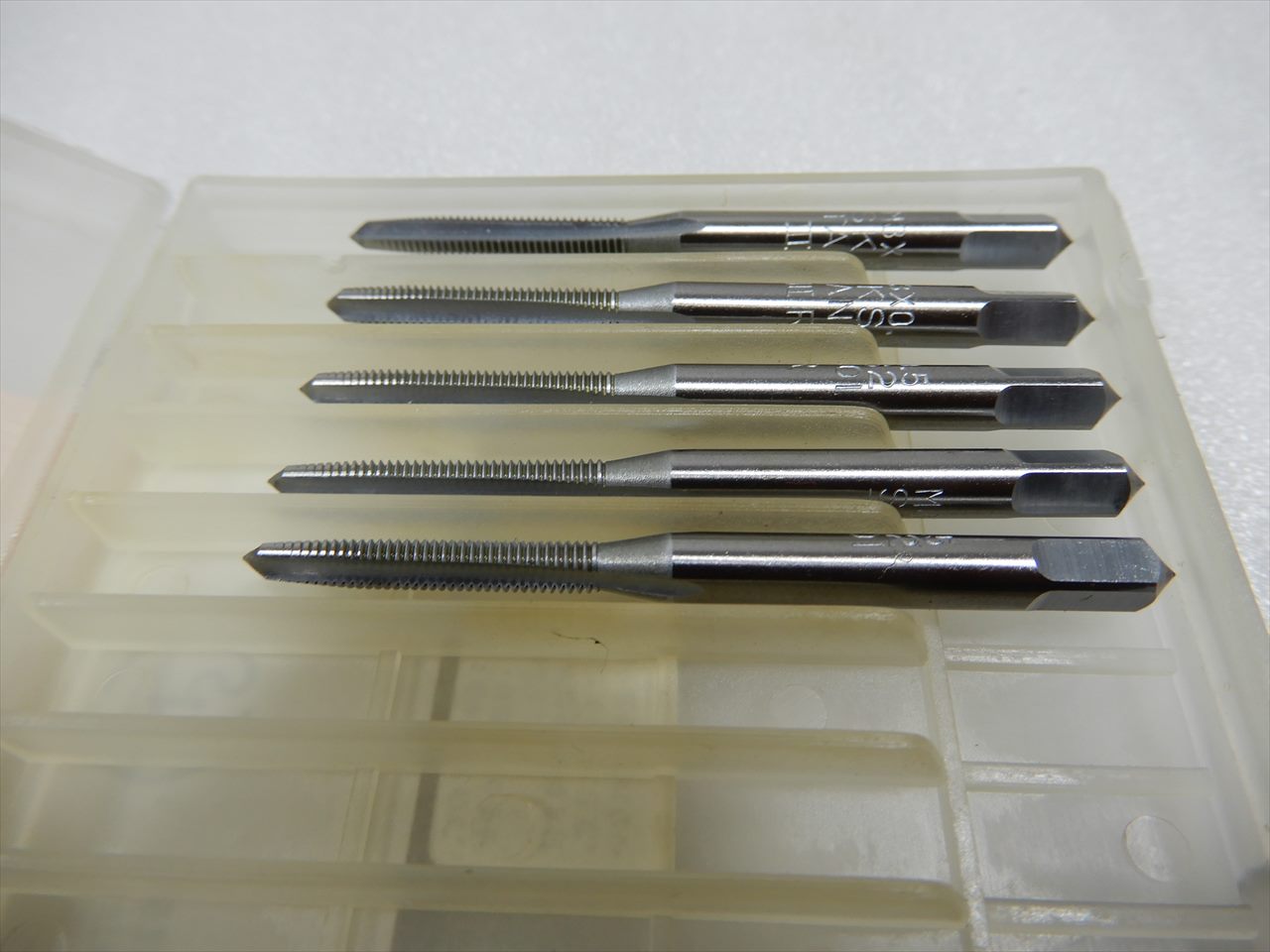 田ノ井 ハンドタップ 【未使用】M3×0.5　10本