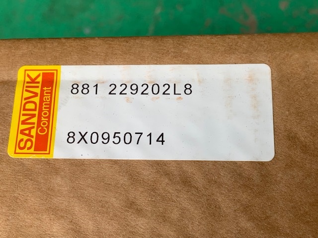 サンドビック フルバック　丸チップ     L仕様　新古品 881 229202L8