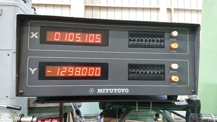 OKK ベット型立フライス MH-3VII