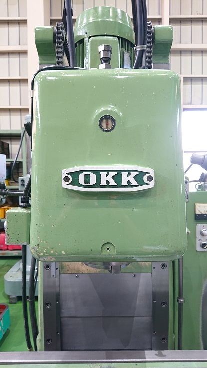 OKK ベット型立フライス MH-3VII