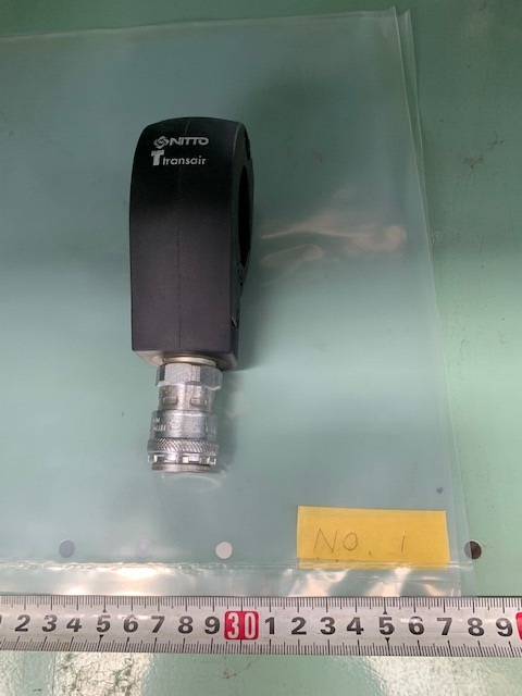 日東工器 エアーライナー　ブラケット カプラ付　ブラケット