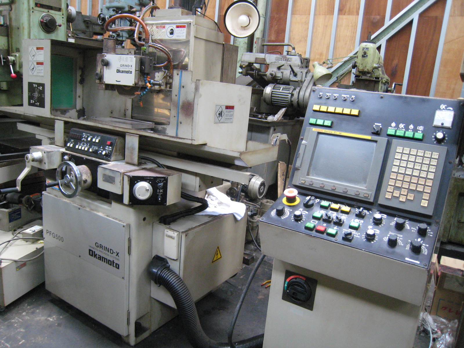 岡本工作機械 NC平面研削盤 PFG500DXNCSL