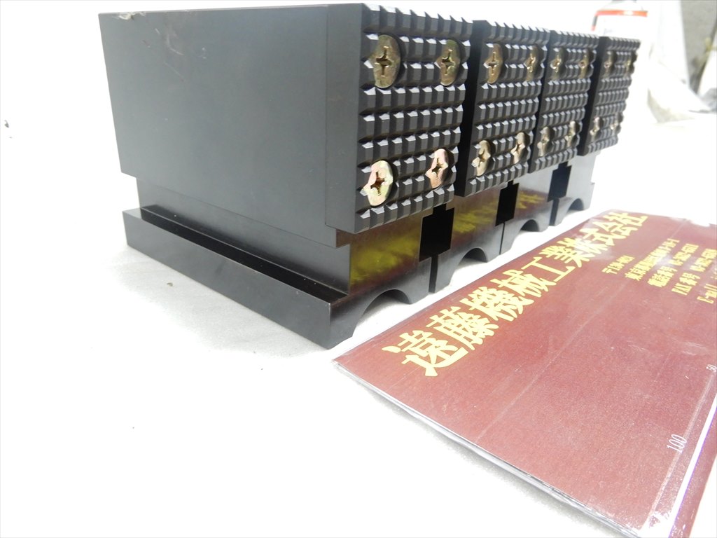 チャック爪 165×60×115mm　4式