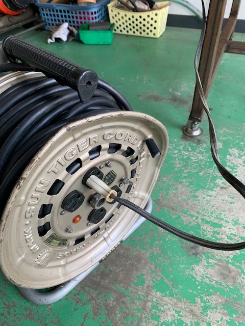 大阪ジャッキ テーブルプレス　180mm超小型油圧ベンダー MODEL10KPA　100v