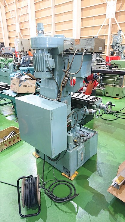 井上 ヒザ型立フライス IV-780