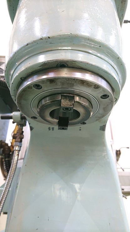井上 ヒザ型立フライス IV-780