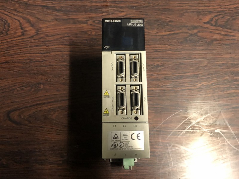 三菱/MITSUBISHI サーボアンプ MR-J2-20B