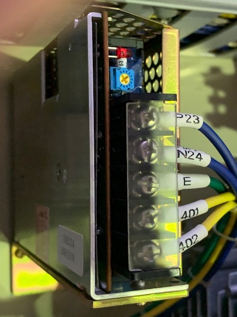 IDEC PS3N形スイッチングパワーサプライ PS3N-D24A2