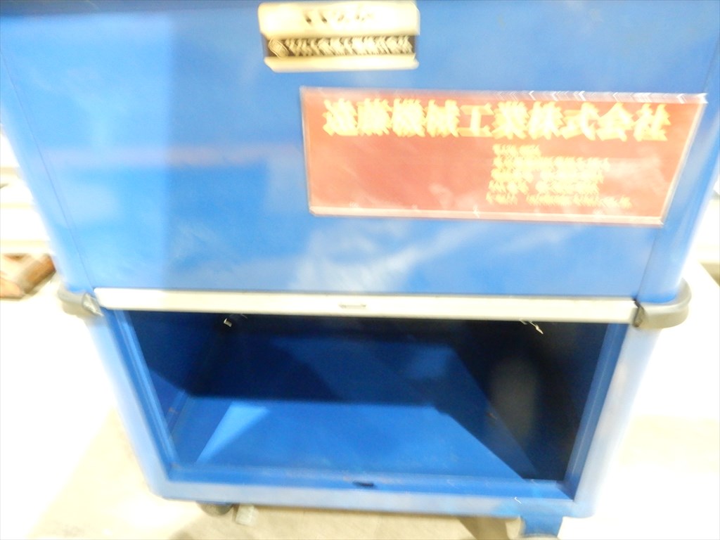 サカエ ワゴン 巾600×400×770mm 左右3段式×2式