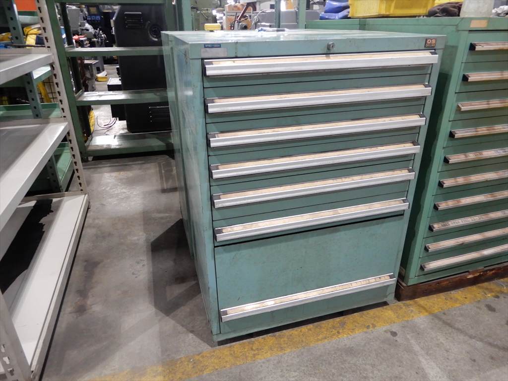 キャビネット 800×550×H1080　　鍵無し