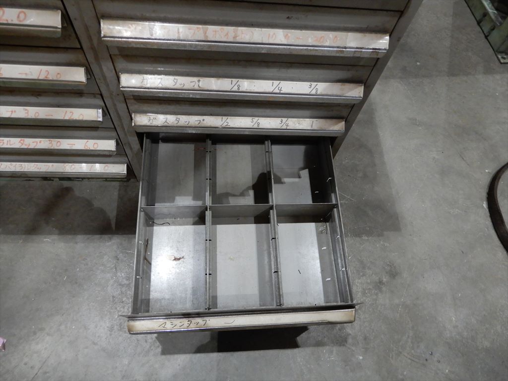 キャビネット 450×440×H880　8段　鍵無し