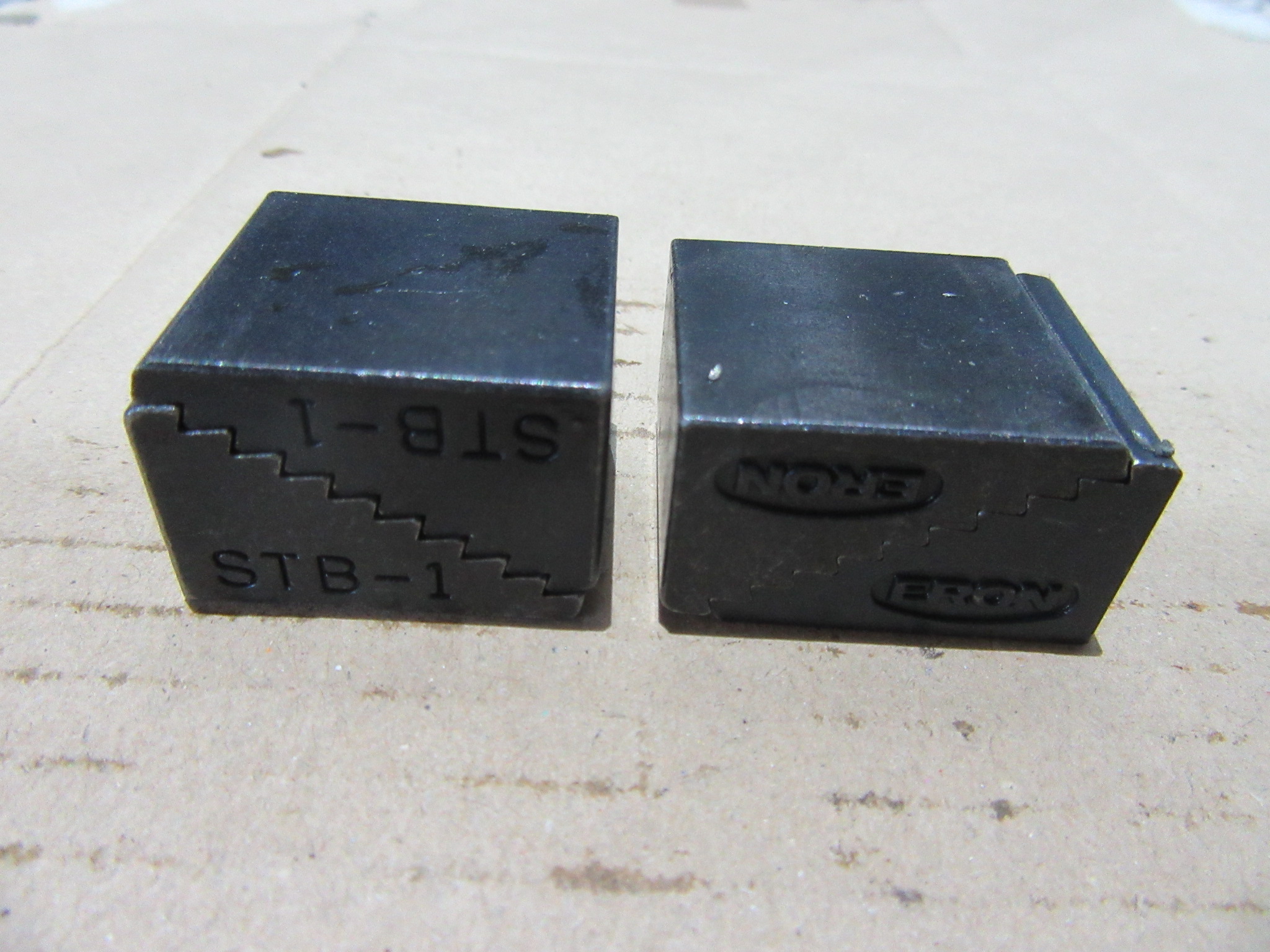 ナベヤ(ERON) ステップブロック4個 STB-1