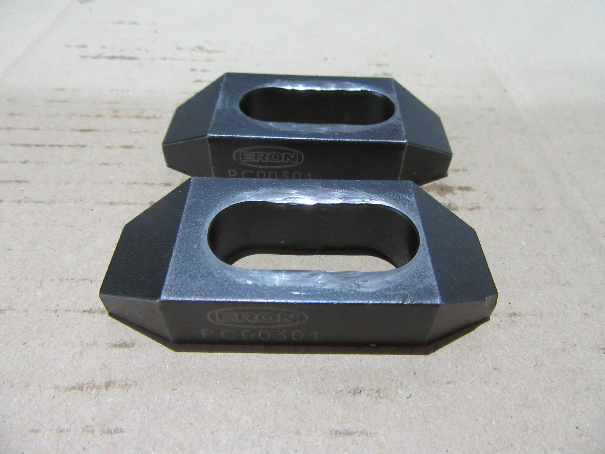 ナベヤ(ERON) プレーンクランプ PC00301(M12)