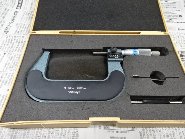 MITUTOYO｜ミツトヨ カウント外側マイクロメーター M820-100