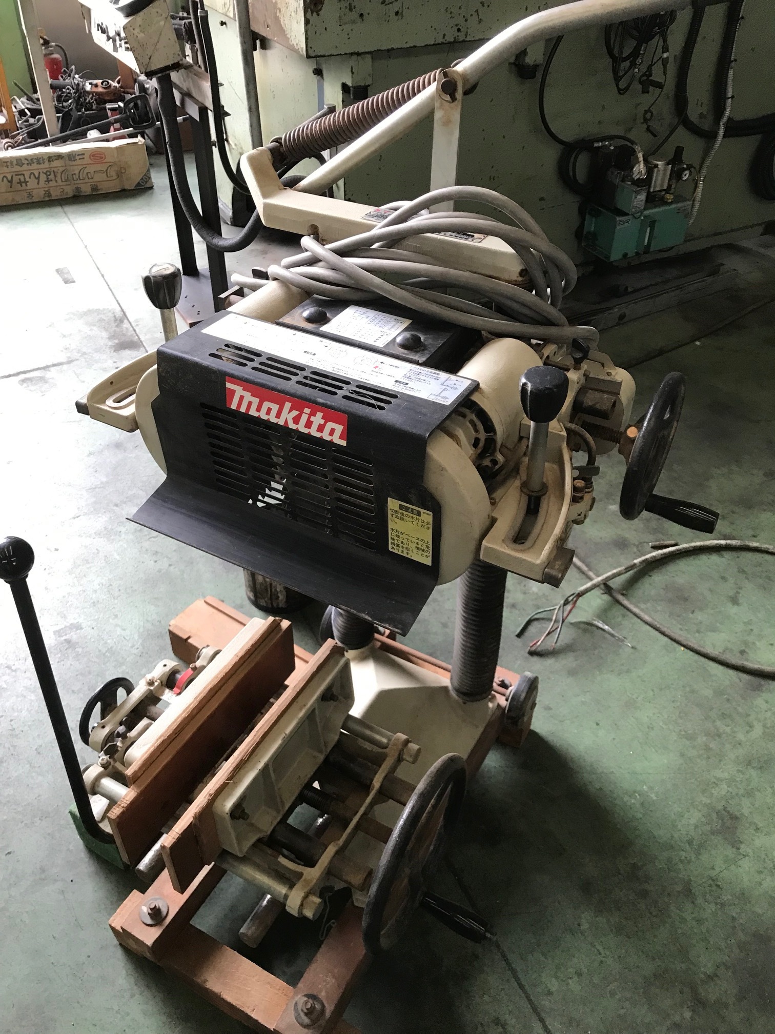 マキタ 小型アリカマホソキリ 5500T3