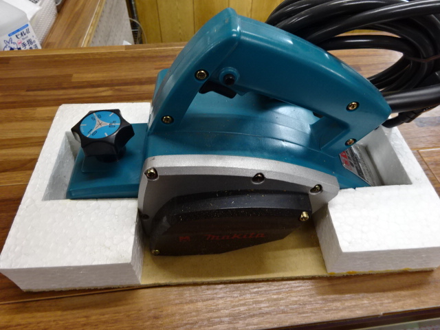 マキタ 電気カンナ 1900B