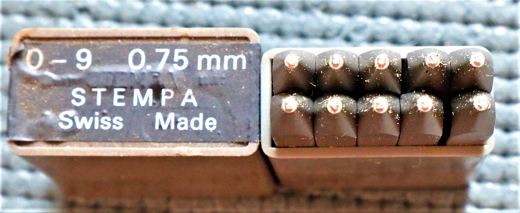 STEMPA 刻印 0-9 0.75mm