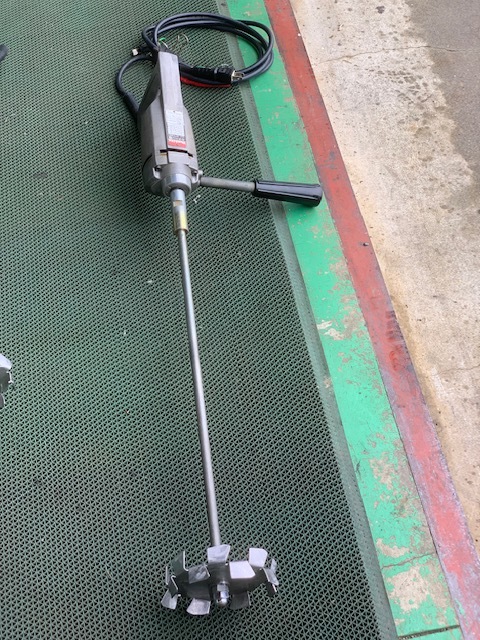 マキタ かくはん機 UT1301