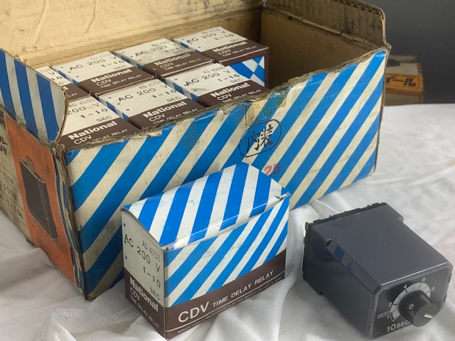 松下電工 CDVタイムリレー AD4258　　　AC200v