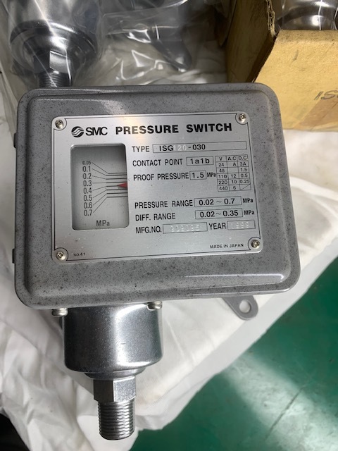SMC プレッシャースイッチ ISG120-030