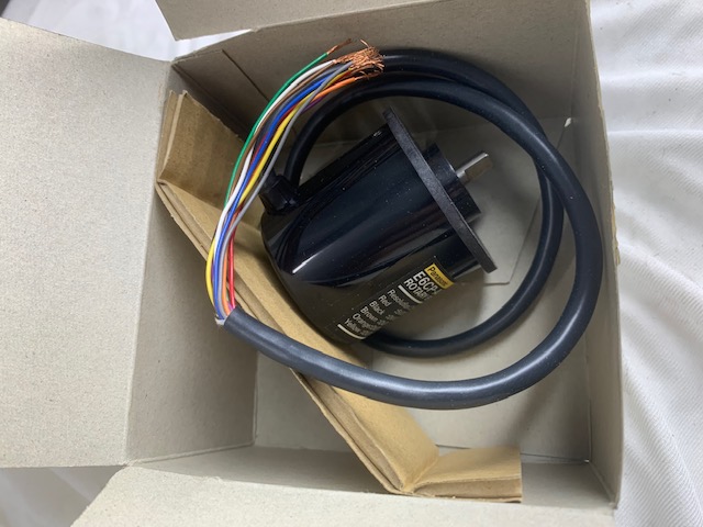 PANASONIC ロータリーエンコーダー E6CP-AG1C-1　　0．5m