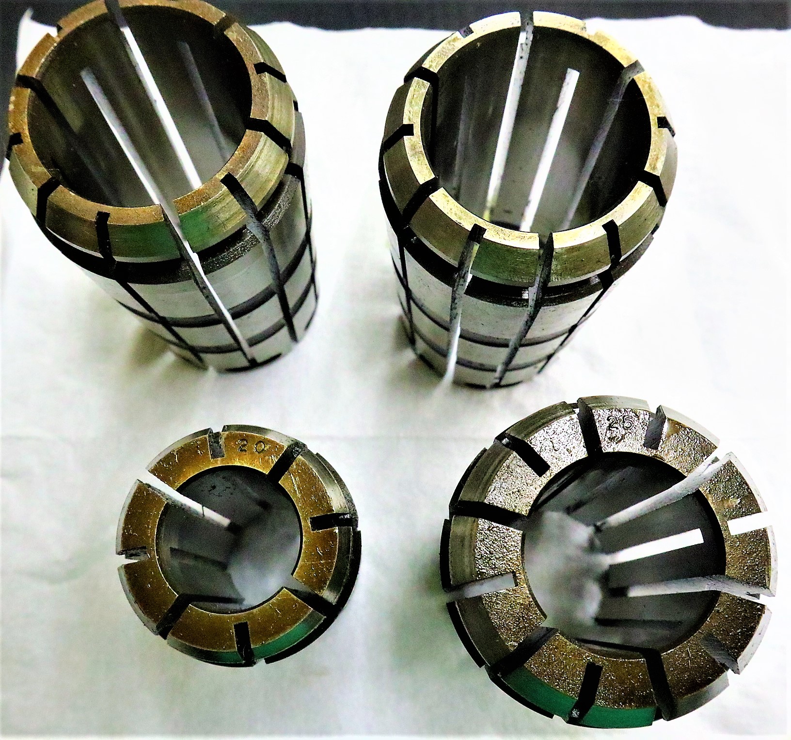 スプリングコレット 32×2.25.20.　4個