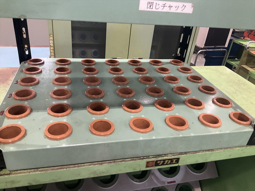 コレットボード 42ポケット×2段　84ポット　530×410×600mm