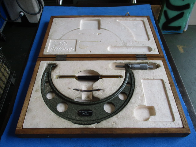 MITUTOYO｜ミツトヨ 外側マイクロメーター OM-200