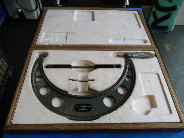 MITUTOYO｜ミツトヨ 外側マイクロメーター OM-250