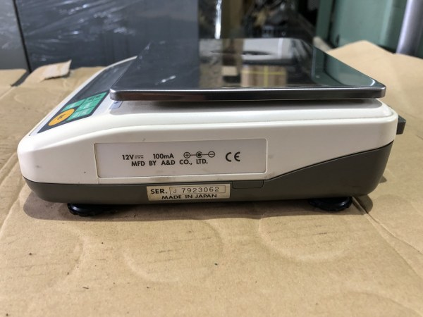 A&D 汎用上皿電子天秤 EW-300G