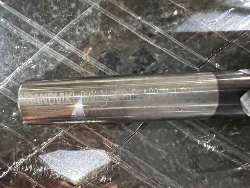 サンドビック コロミルプルーラ R216.34-12045-AC26N 1620