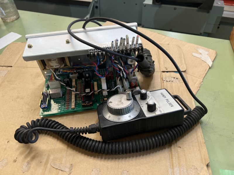 COMDUX 電磁チャックコントローラ 【電磁チャックコントローラ】C-305