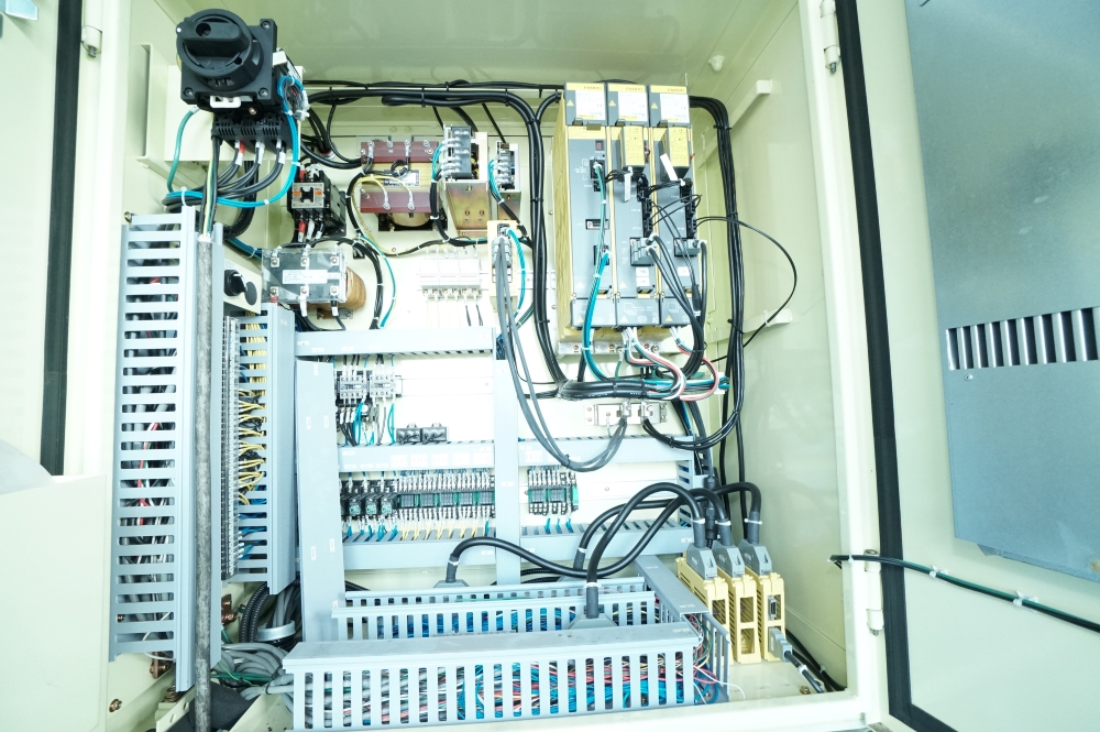 スギノマシン NC立フライス MS2000VP