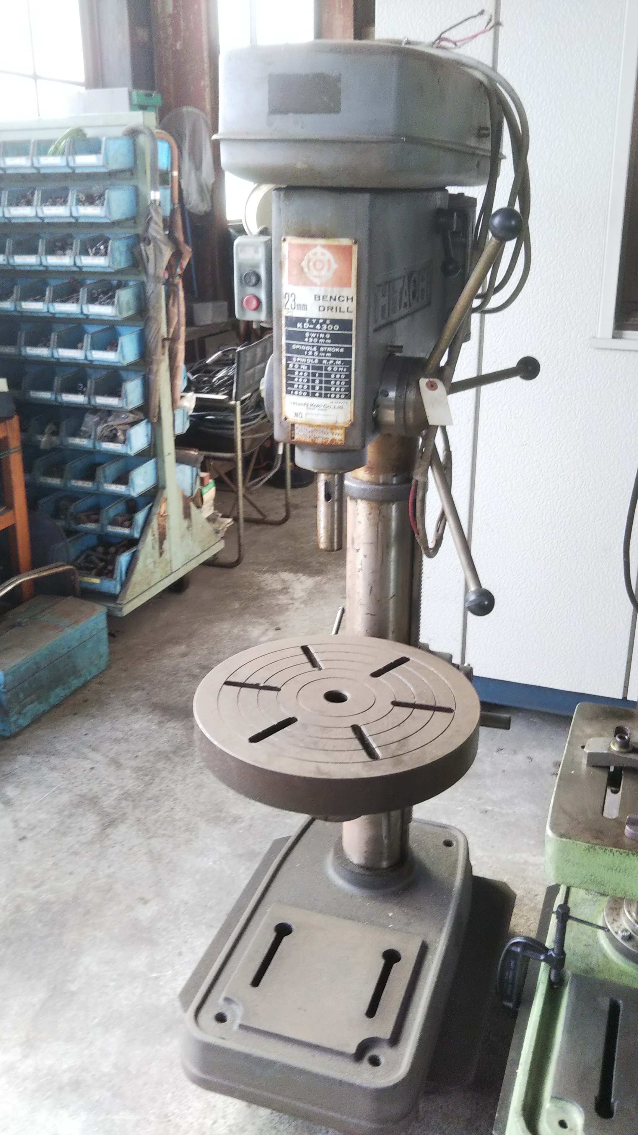 日立工機 13mm卓上ボール盤 B13SA | マシンライフ