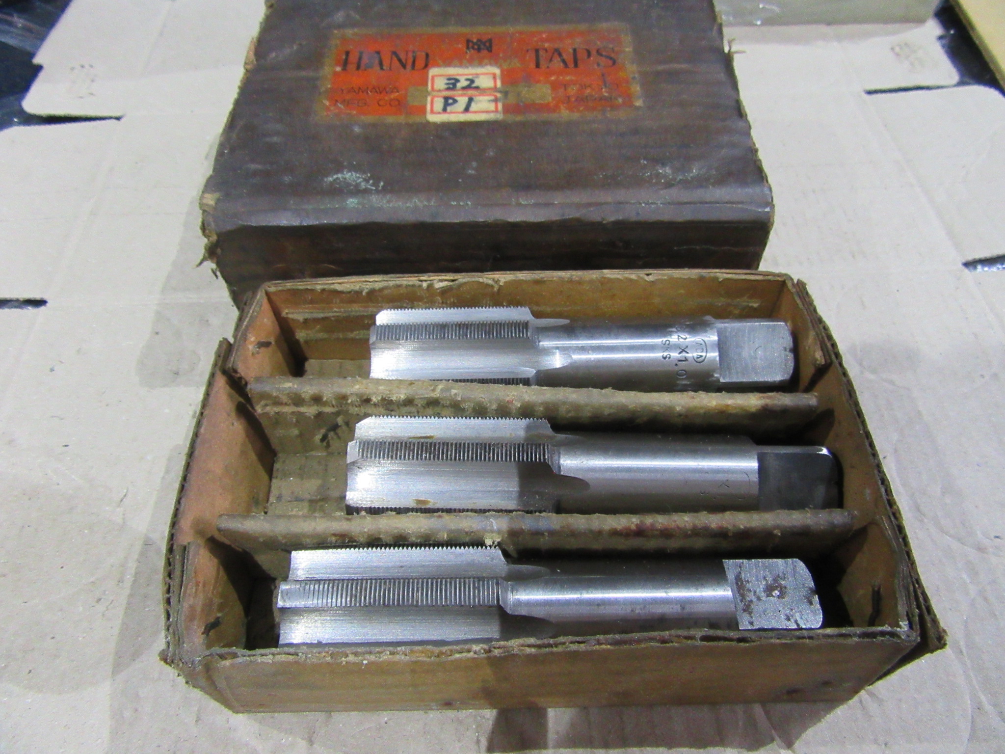 ADA ハンドタップ 32X1.0