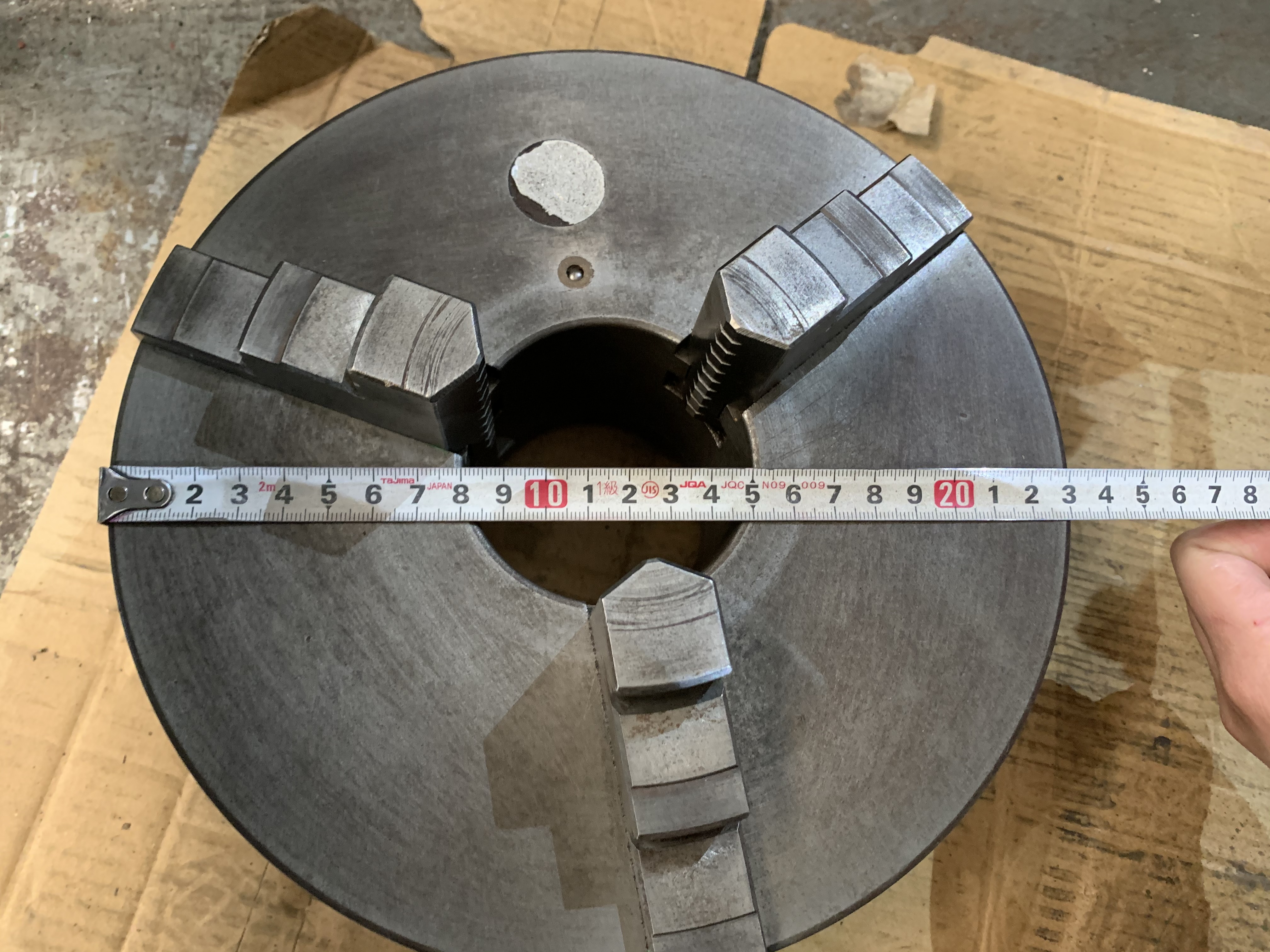 不明 3爪スクロールチャック 3爪スクロールチャック　φ230