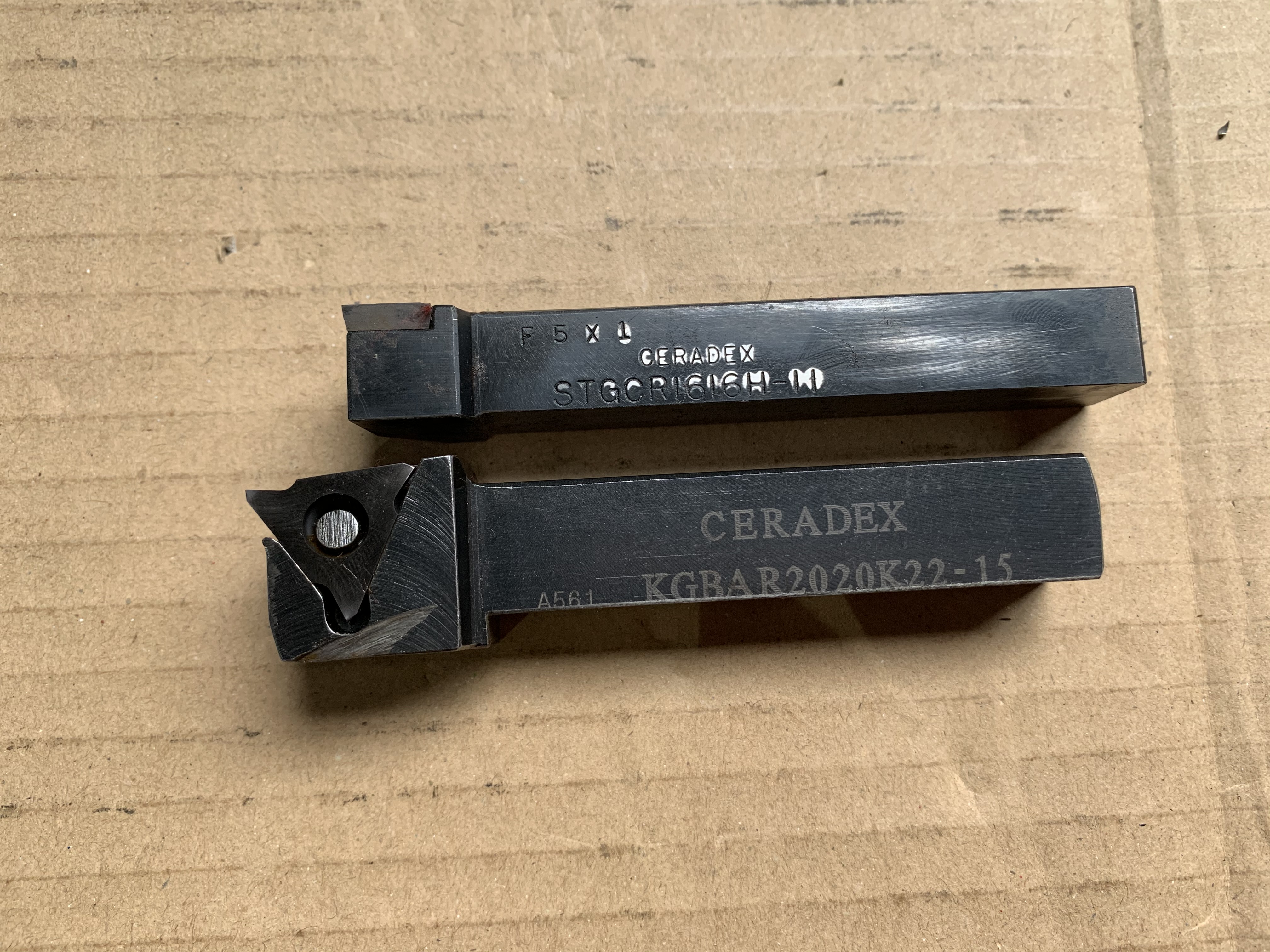 京セラ/Ceradex 外径用ホルダー STGCR 1616H-11  +  KGBAR 2020K22-15