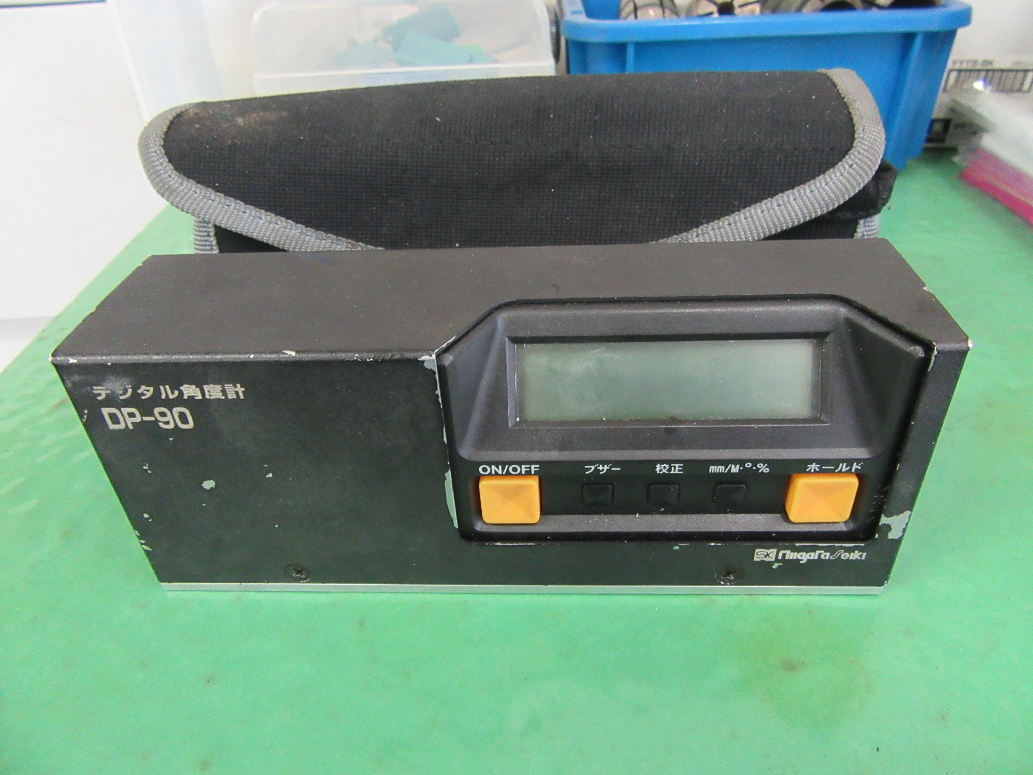 新潟精機(SK) デジタル角度計 レベルニック DP-90