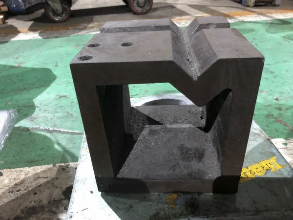 V溝付桝型ブロック 155x155mm