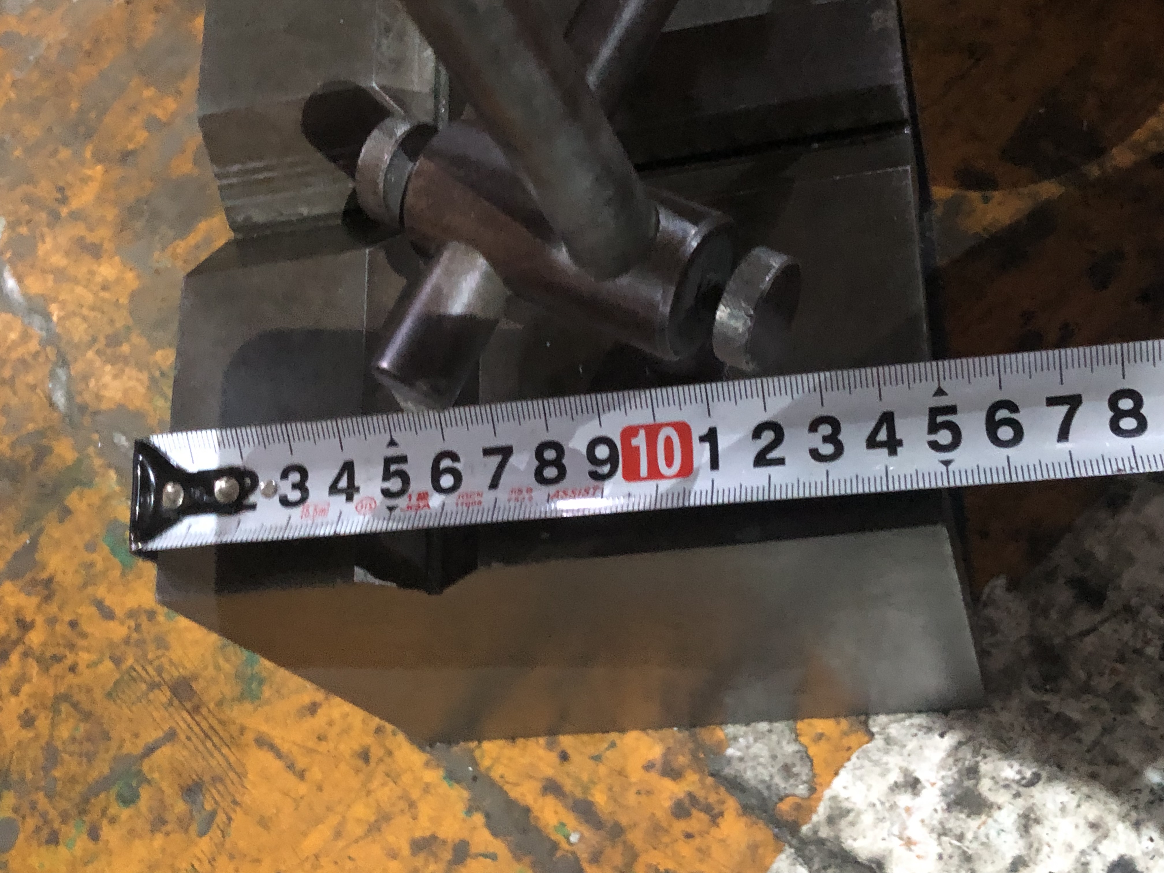 不明 V溝付桝型ブロック 150x150x150mm(V39/25)