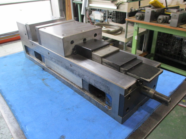 ナベヤ(ERON) ロックタイトバイス LTFV-150