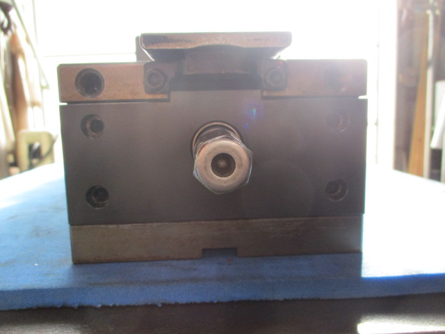 ナベヤ(ERON) ロックタイトバイス LTFV-150