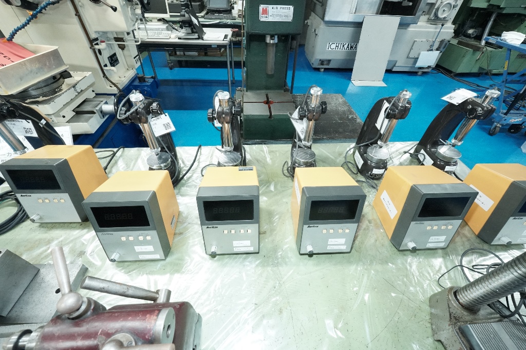 アンリツ 厚み計測器 K402B