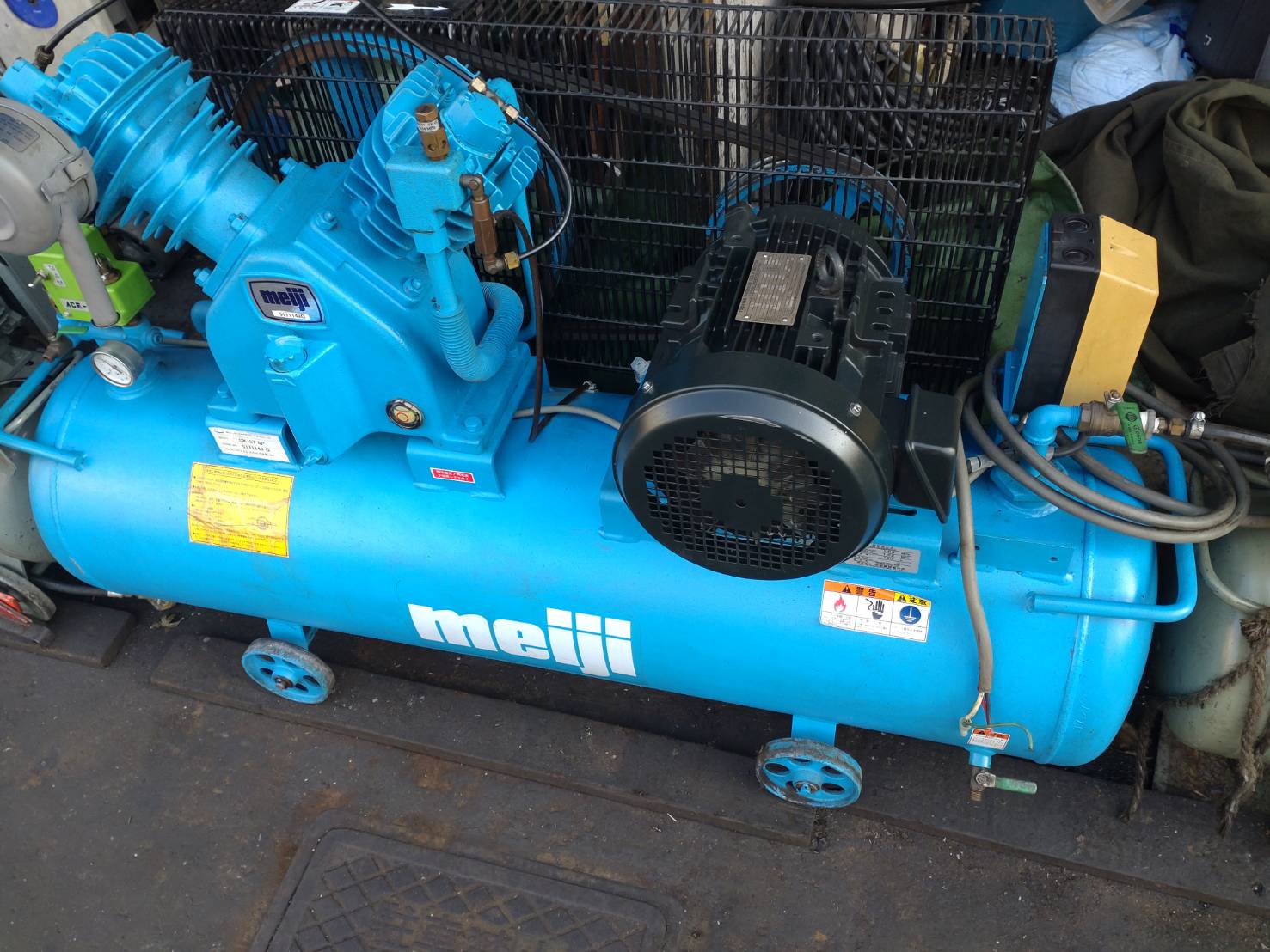 明治 3.7kwコンプレッサー GK-37