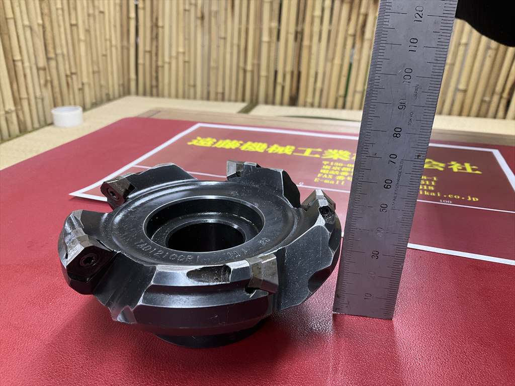 フェイスミル TAD12100R1　5枚刃