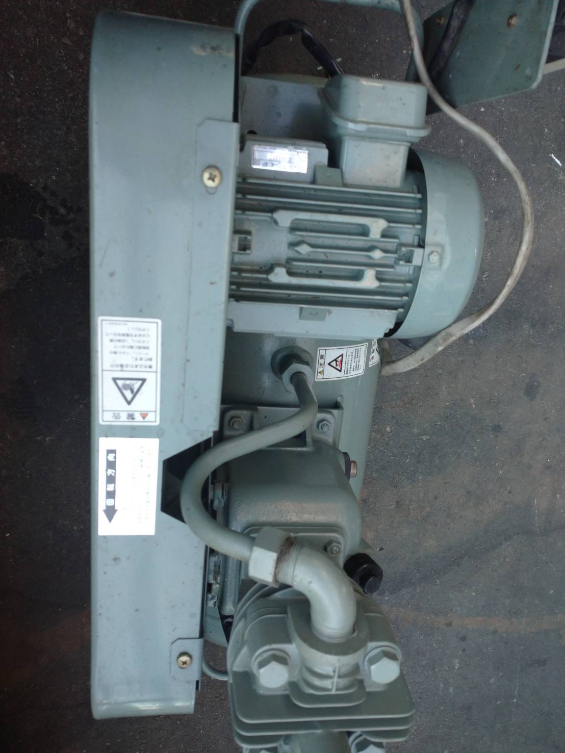 日立 0.7kwコンプレッサー 0.75P-9.5VA6