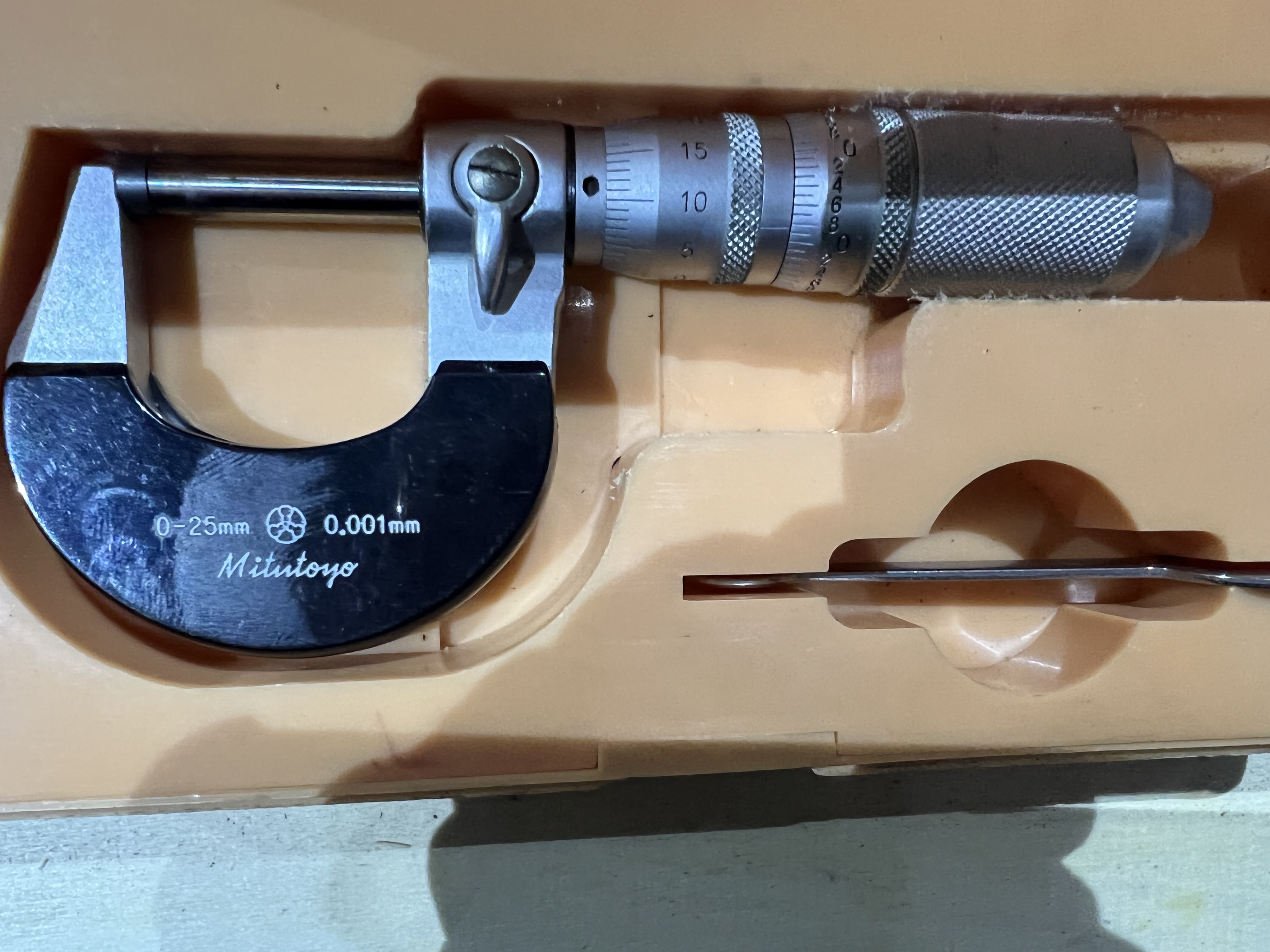 MITUTOYO｜ミツトヨ 外側ミクロンマイクロメーター 【外側ミクロンマイクロメーター】0-25mm(109-101) | マシンライフ